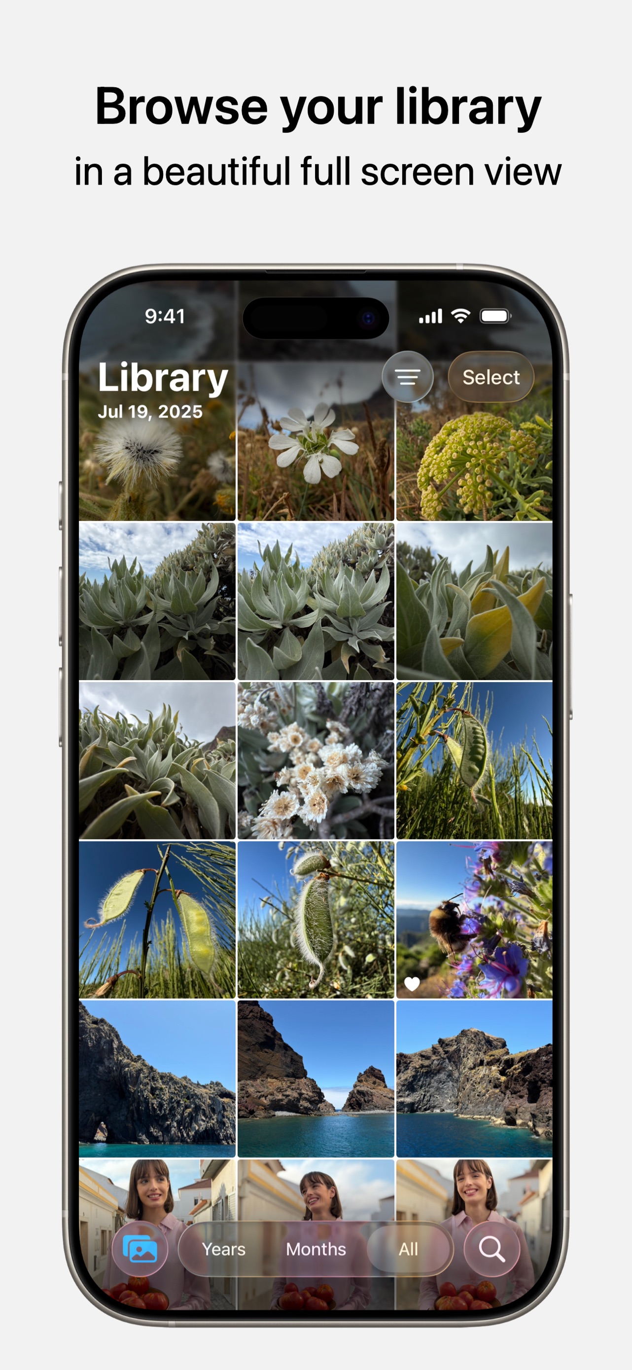Apple Photos App Store screenshot: Browse your library in a beautiful full screen view