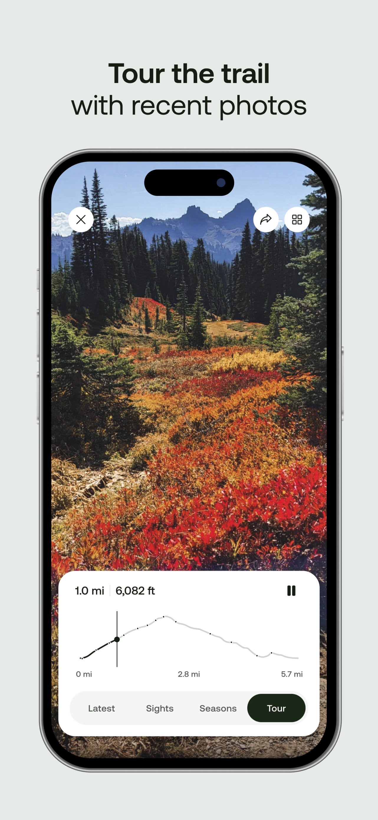 AllTrails App Store screenshot: Tour the trail with recent photos